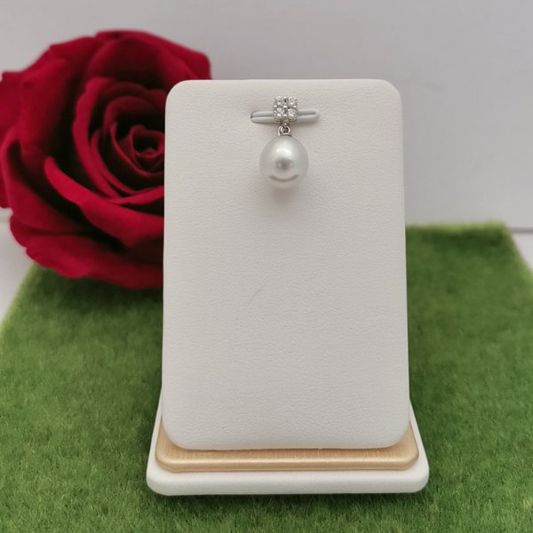 18K White Gold Pearl With Diamond 3MP00189				