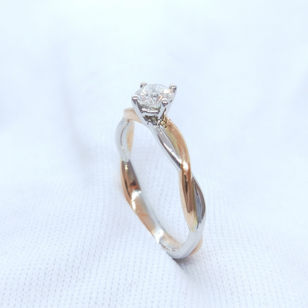 18K Rose/White Gold Diamond Ring 3DR00551